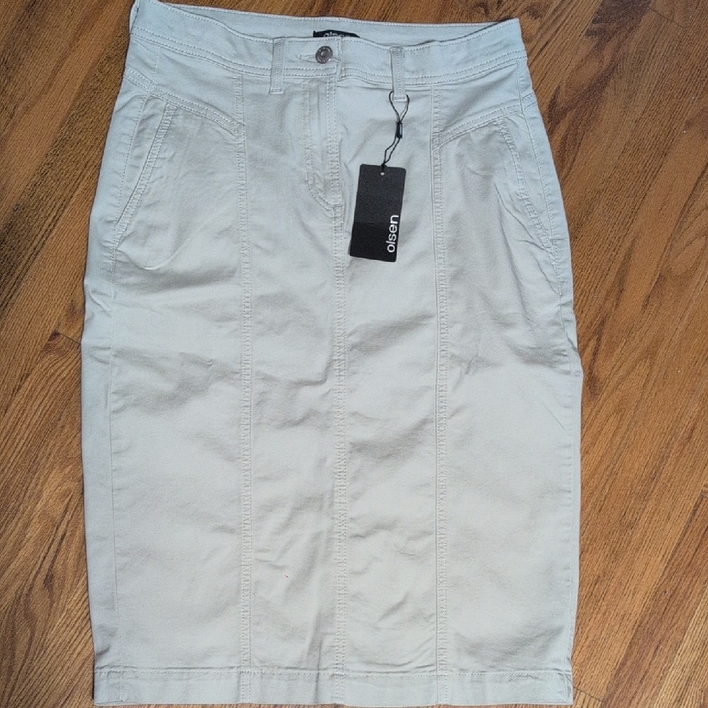 Olsen NwT beige cotton blend stretch skirt US6 or small